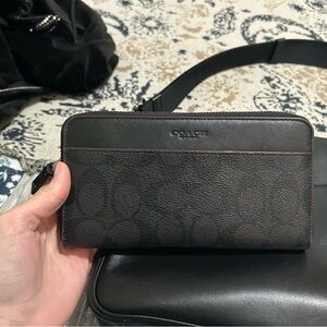 coach long wallet